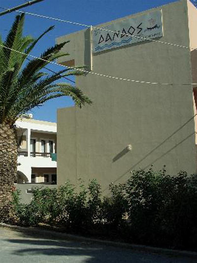 Danaos Beach Apartments Sfáka Exterior foto